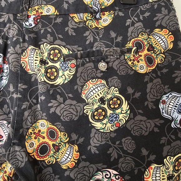 Loudmouth Sugar Skull Golf Shorts Size 38 - Picture 7 of 9